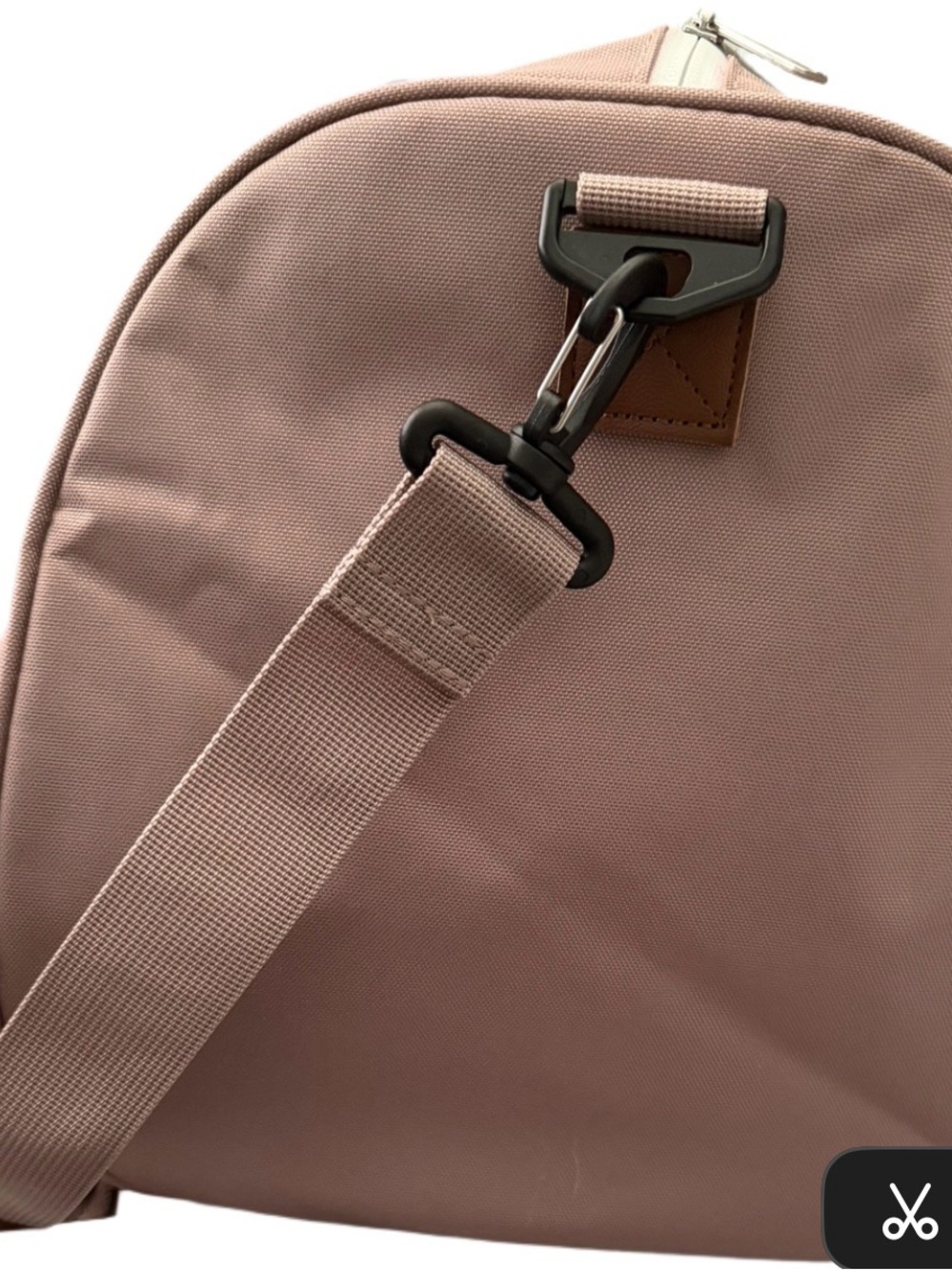 Herschel Novel Duffel Bag NWOT - Picture 11 of 16